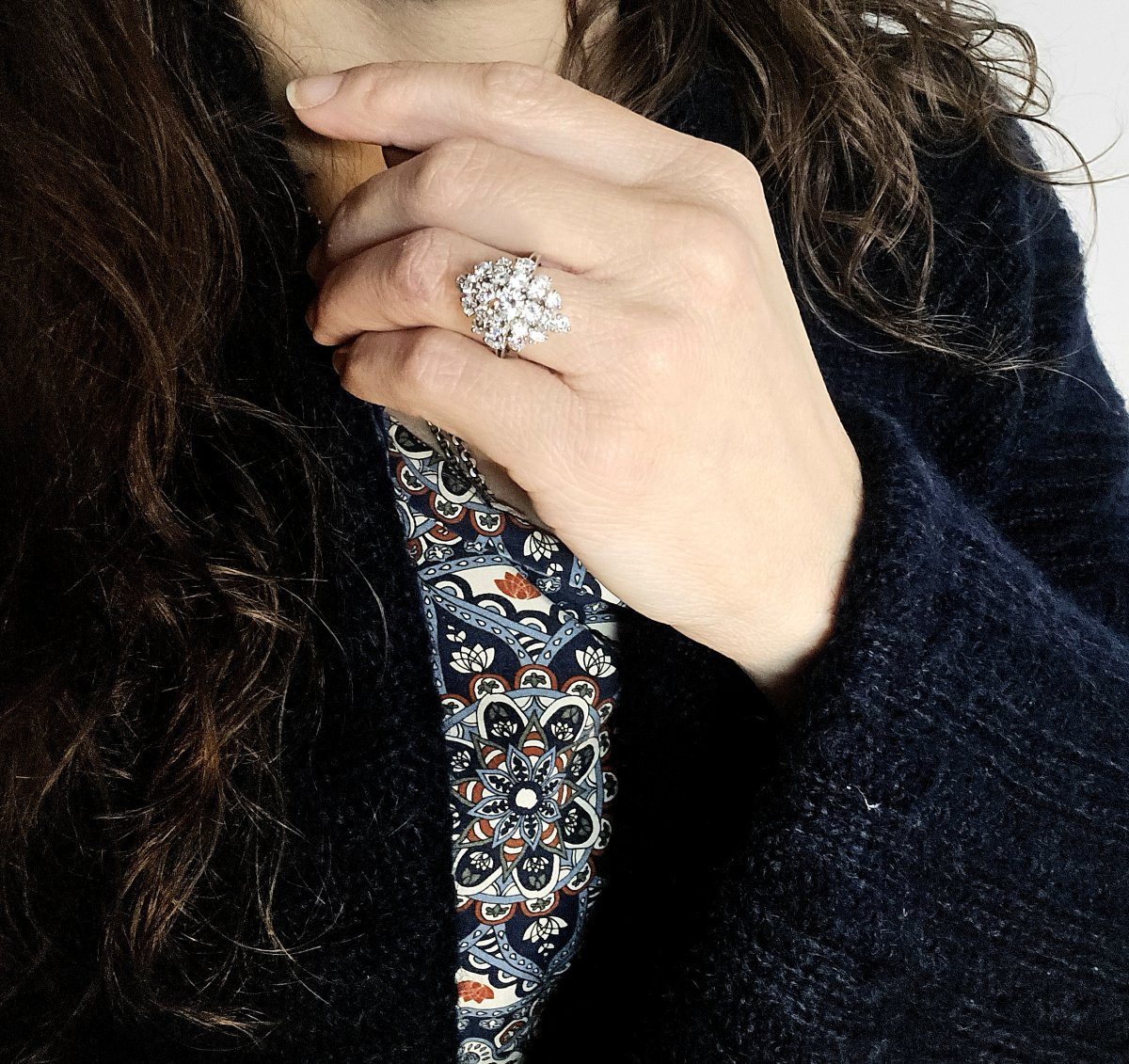 Bague Marquise Pavage de Diamants Taille Brillant En Relief sur Or blanc et Platine-photo-8
