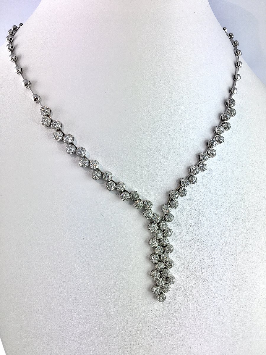 Collier Cravate Pavages Dômes de Diamants sur Or Blanc-photo-3