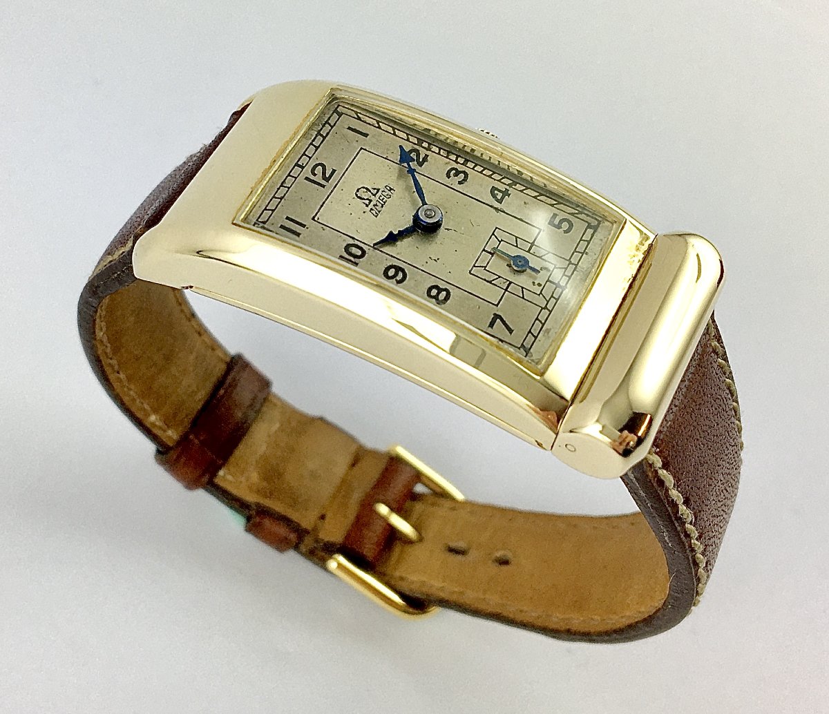 Omega -photo-3