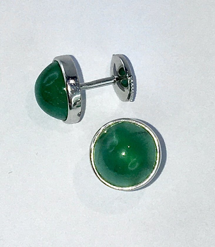 Flea Earrings / Emerald Cabochon Round Studs Set On White Gold-photo-2