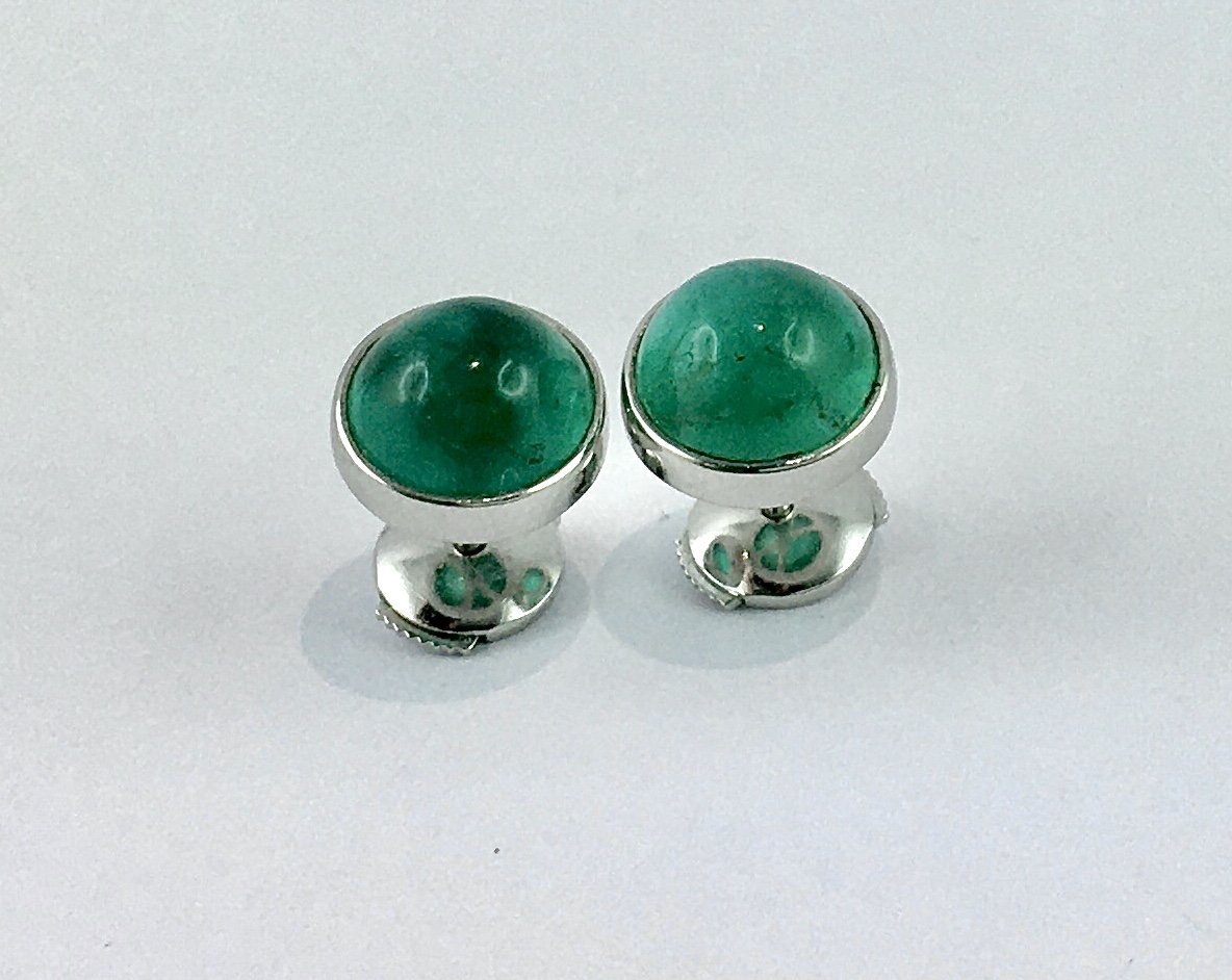 Flea Earrings / Emerald Cabochon Round Studs Set On White Gold-photo-1