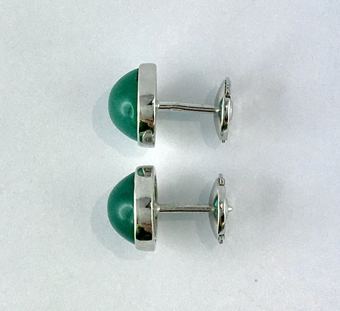 Flea Earrings / Emerald Cabochon Round Studs Set On White Gold-photo-2