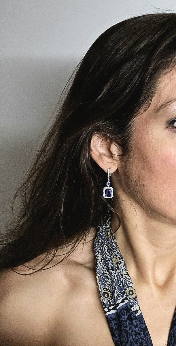 Emerald-cut Tanzanites And Diamonds On White Gold Earrings-photo-8