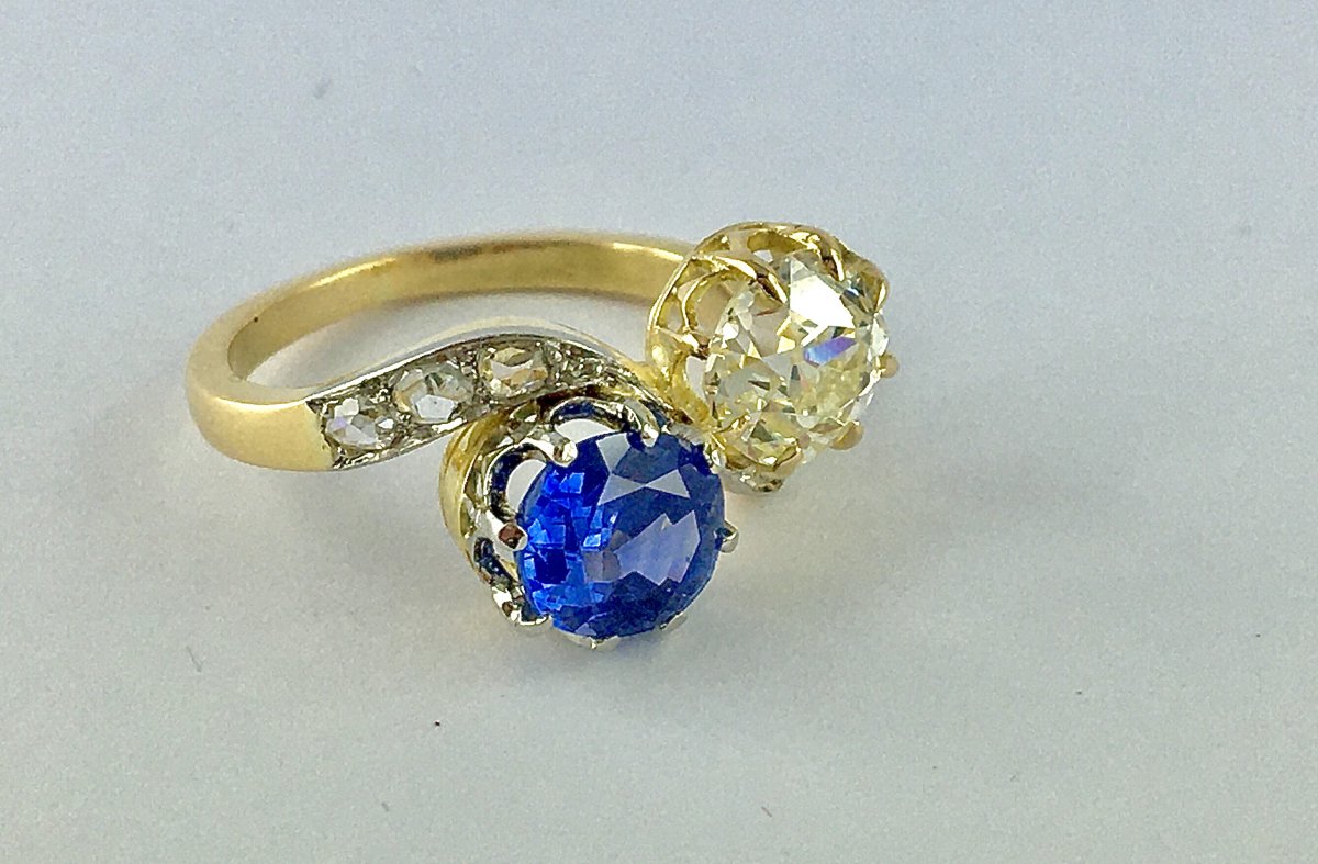 Toi Et Moi Ring Antique Cut Sapphire And Diamond On Yellow And White Golds-photo-4