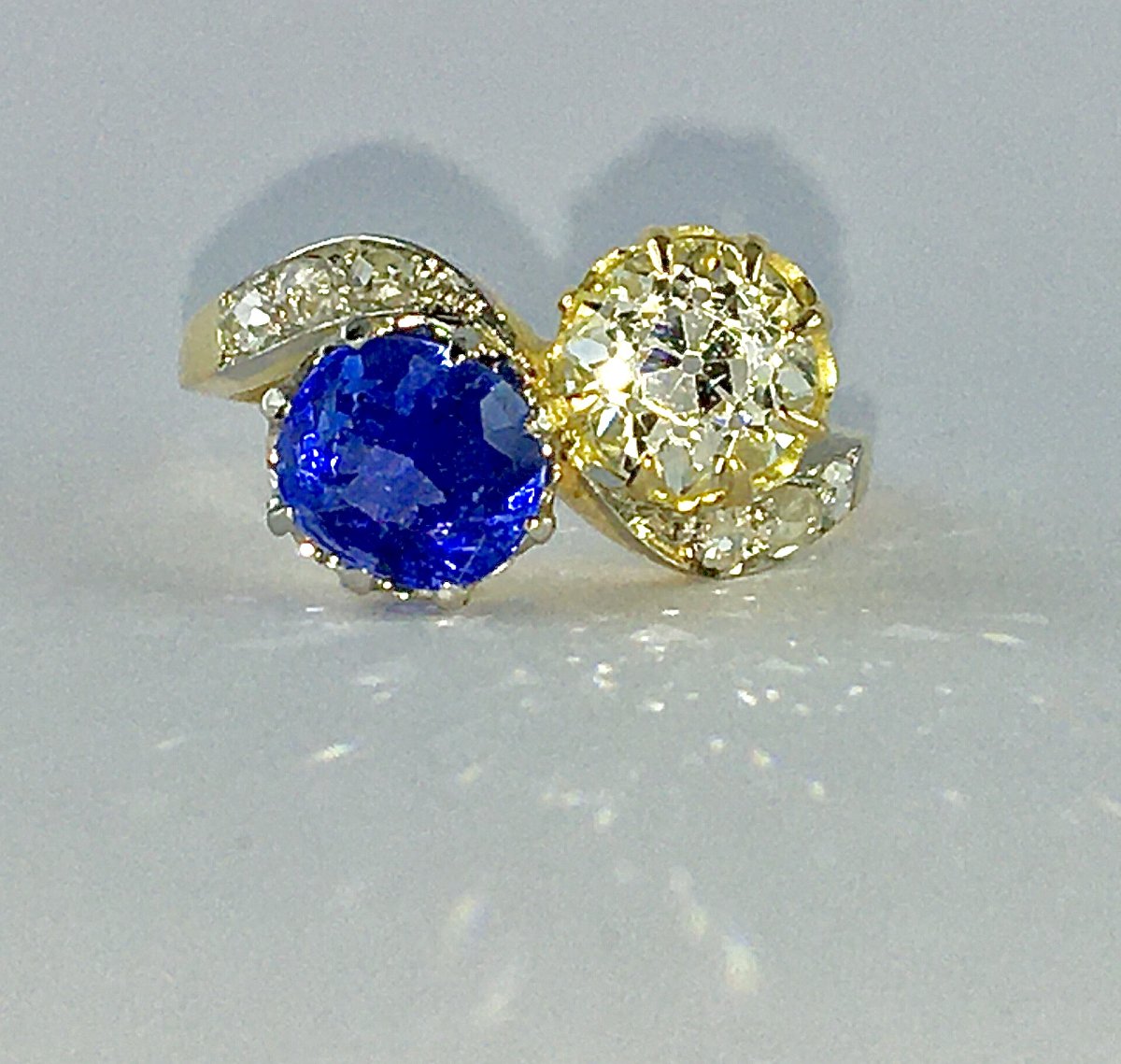 Toi Et Moi Ring Antique Cut Sapphire And Diamond On Yellow And White Golds-photo-1