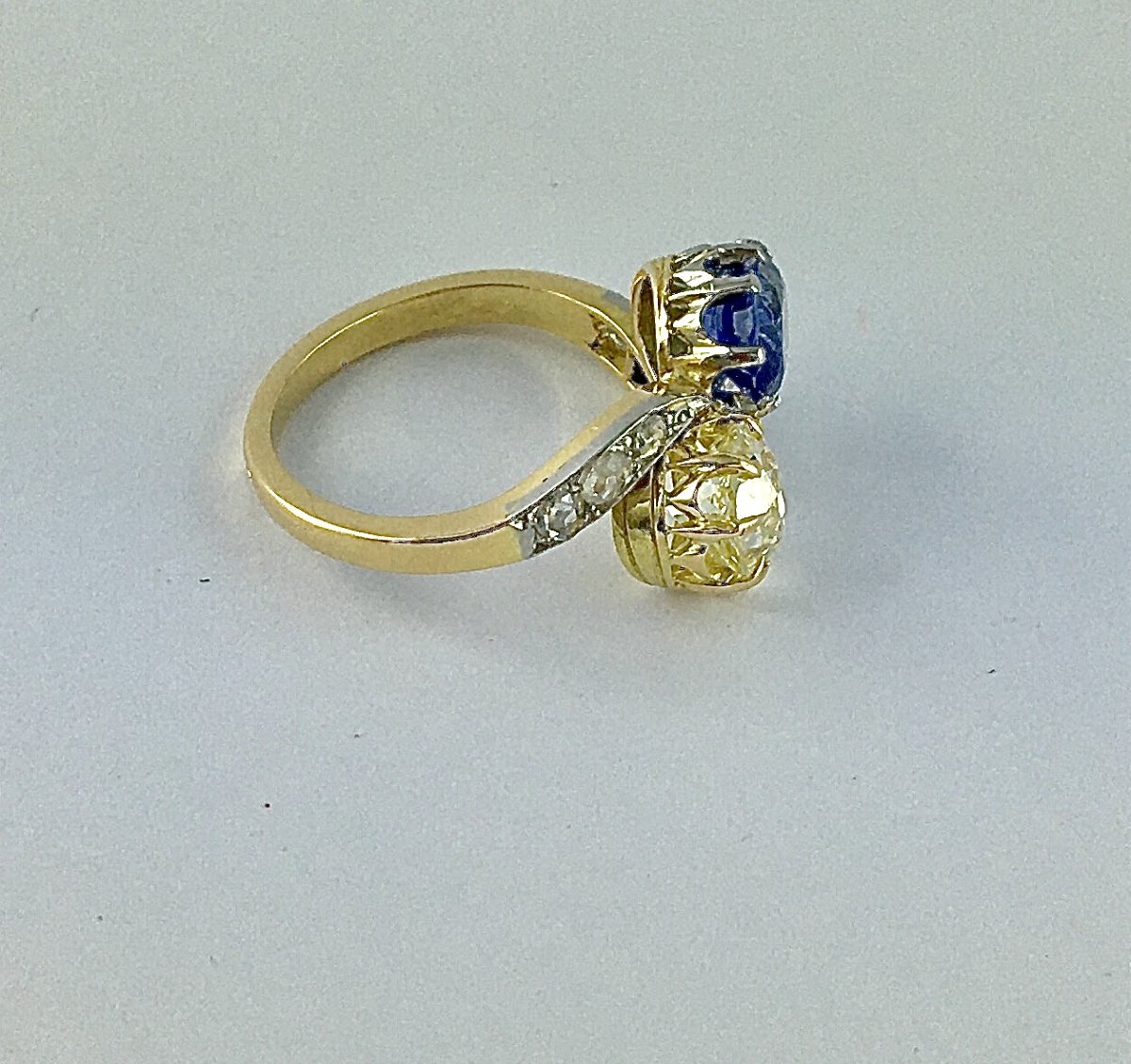 Toi Et Moi Ring Antique Cut Sapphire And Diamond On Yellow And White Golds-photo-4
