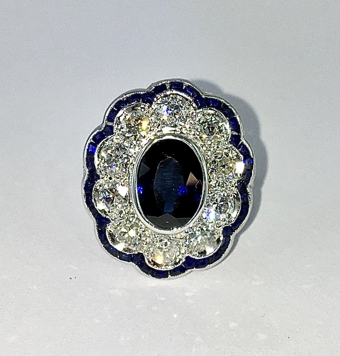 Art Deco-style Marguerite Ring, Sapphire, Old-cut Diamonds, And Calibrated Sapphires / White Gold-photo-4