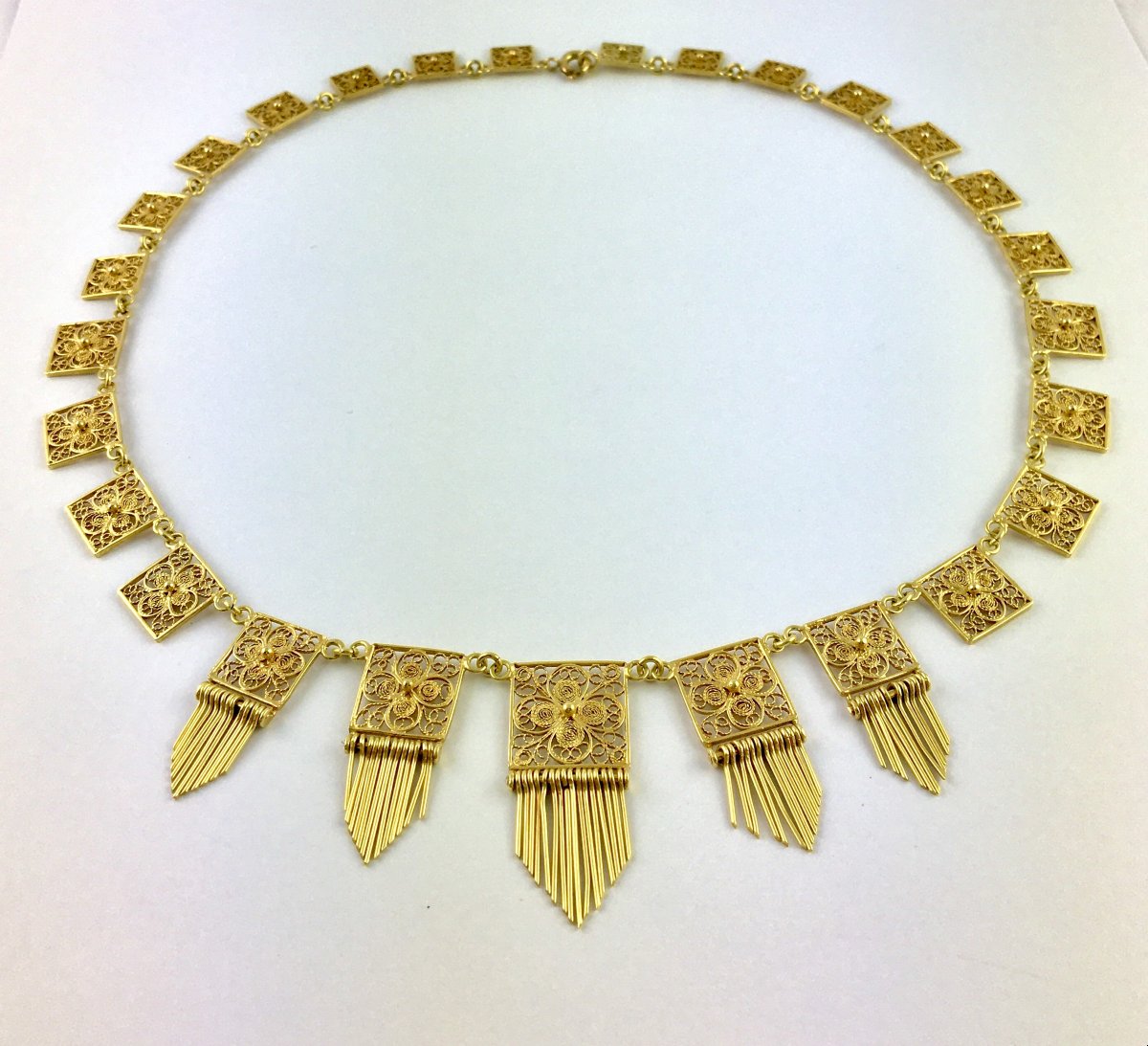 Demi-Parure Collier Plastron et Boucles d’Oreilles Pendants Filigrane en Or Jaune Années 1950-photo-1