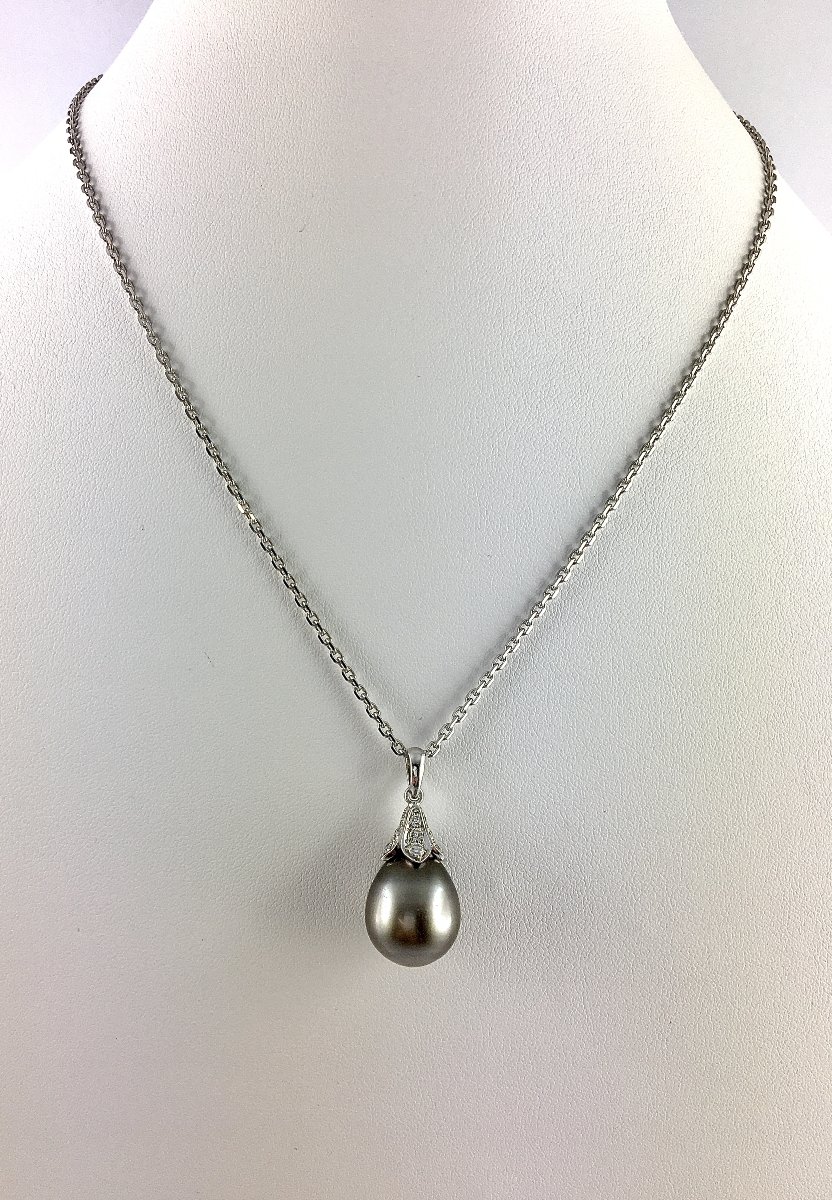 Pear-shaped Tahitian Cultured Pearl Pendant With Diamonds On White Gold -photo-3