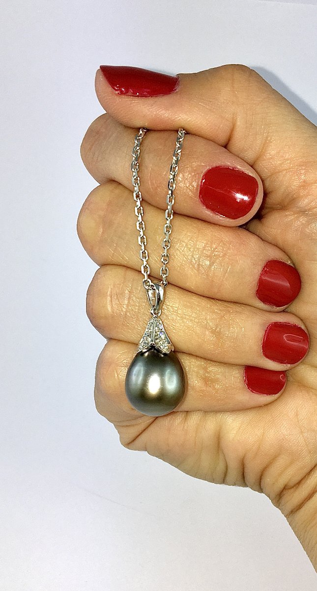 Pear-shaped Tahitian Cultured Pearl Pendant With Diamonds On White Gold -photo-6