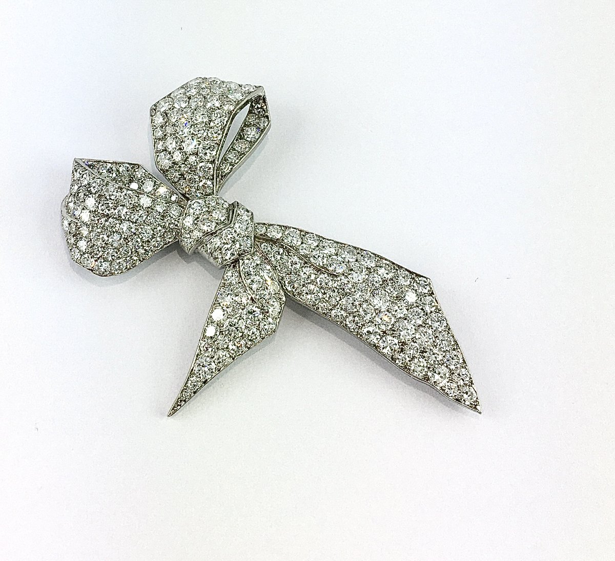 Broche Nœud Art Déco en Diamants sur Platine-photo-1