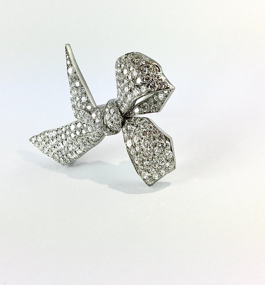 Broche Nœud Art Déco en Diamants sur Platine-photo-3