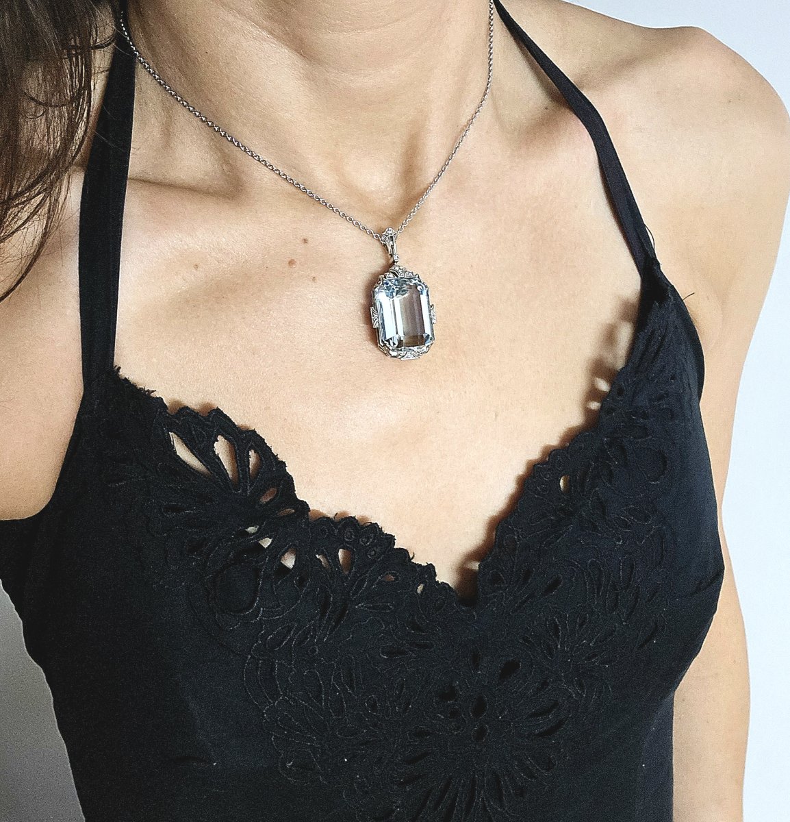 Art Deco Aquamarine And Diamond Pendant In Platinum And White Gold-photo-8