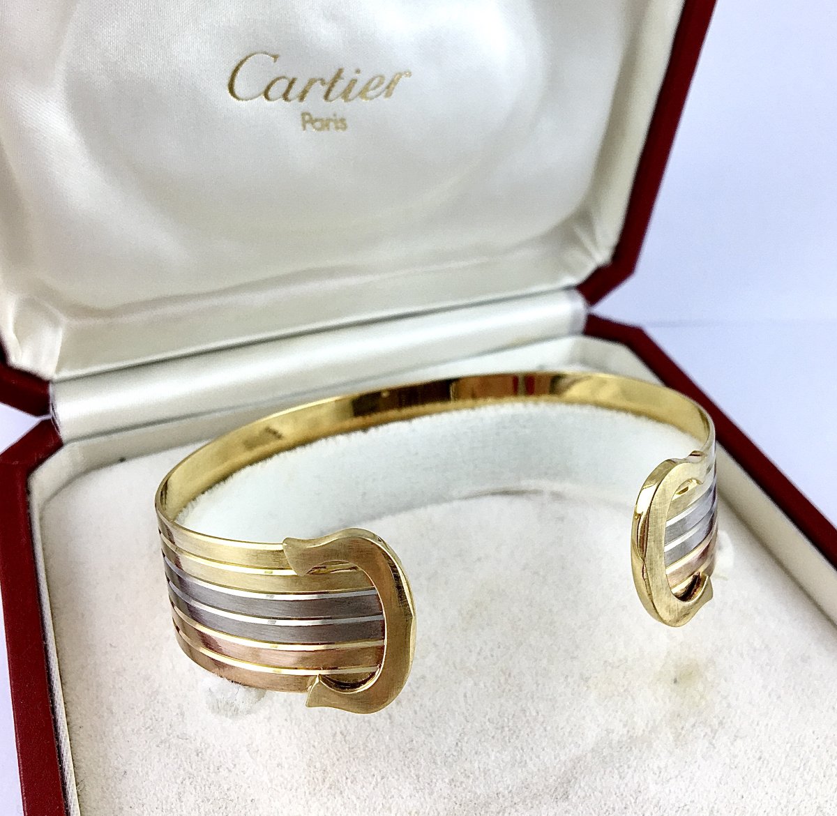 Bracelet Jonc Cartier « Double C » en Trois Ors, avec son Écrin d'Origine-photo-2