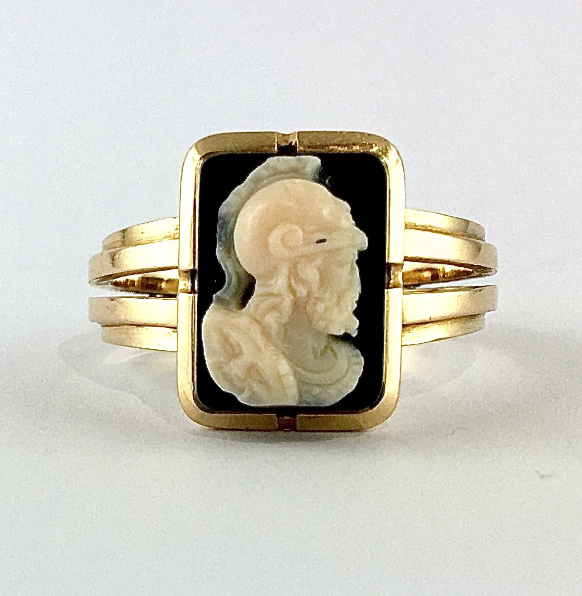 Napoleon III-era Agate And Onyx Cameo Ring In Rose Gold-photo-2