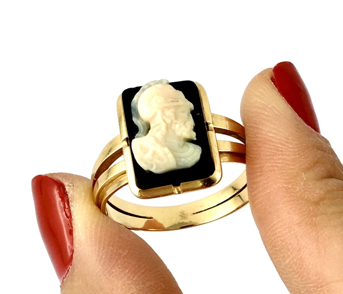 Napoleon III-era Agate And Onyx Cameo Ring In Rose Gold-photo-1