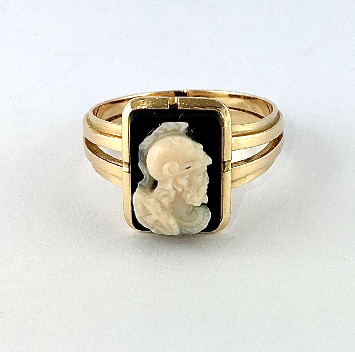 Napoleon III-era Agate And Onyx Cameo Ring In Rose Gold-photo-2