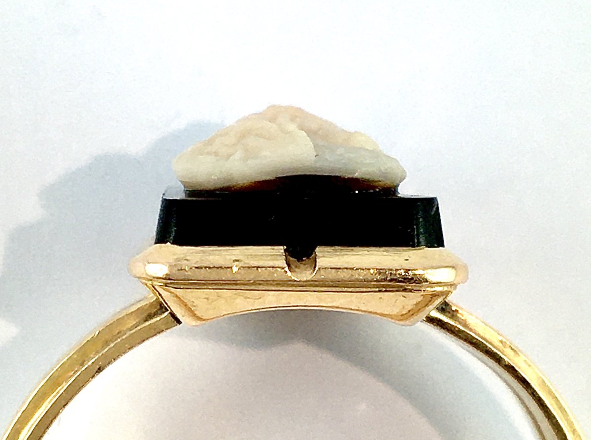 Napoleon III-era Agate And Onyx Cameo Ring In Rose Gold-photo-7