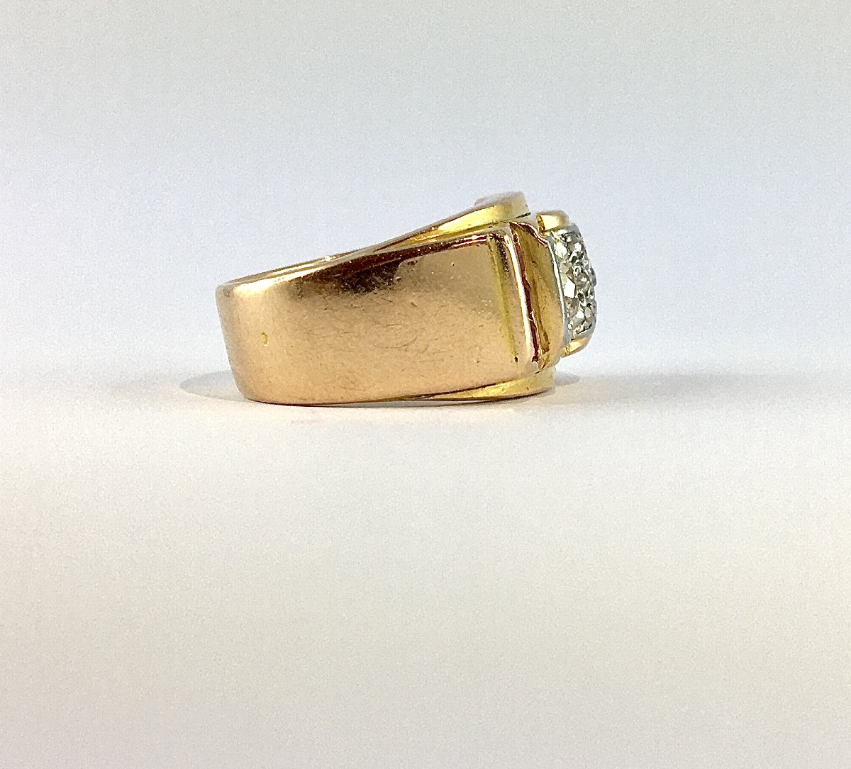 Asymmetrical Tank Ring With Synthetic Diamonds And Rubies On Yellow Gold And Platinum – 1940s-photo-4