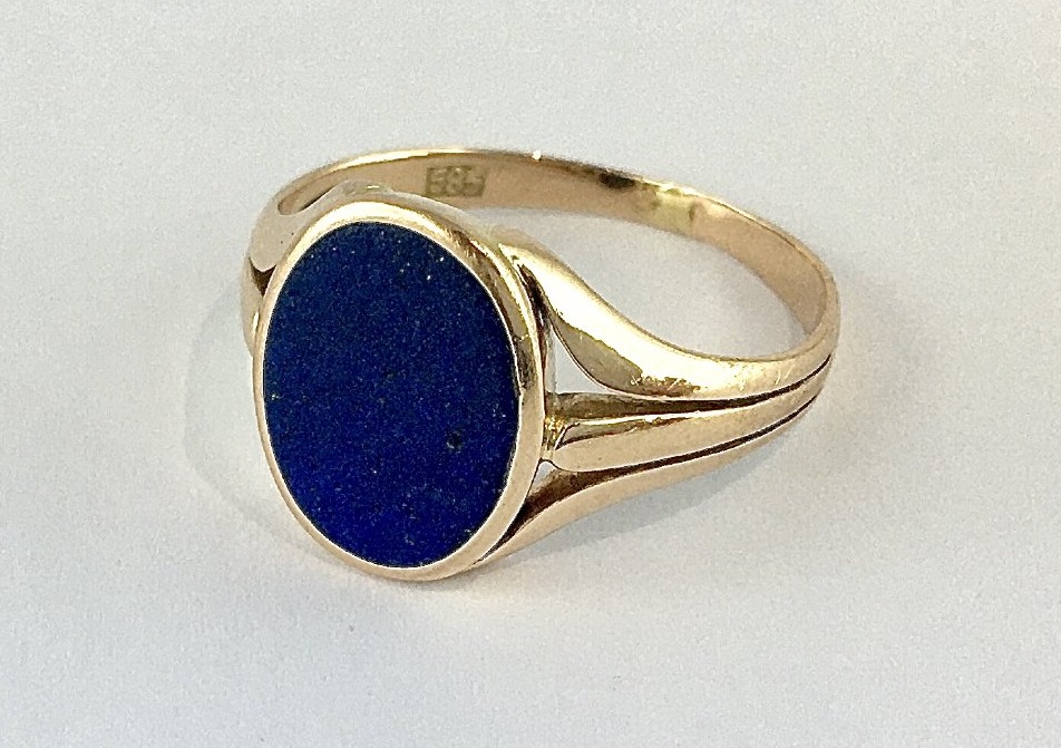 Vintage Lapis Lazuli Signet Ring With Close-set Stones In Rose Gold