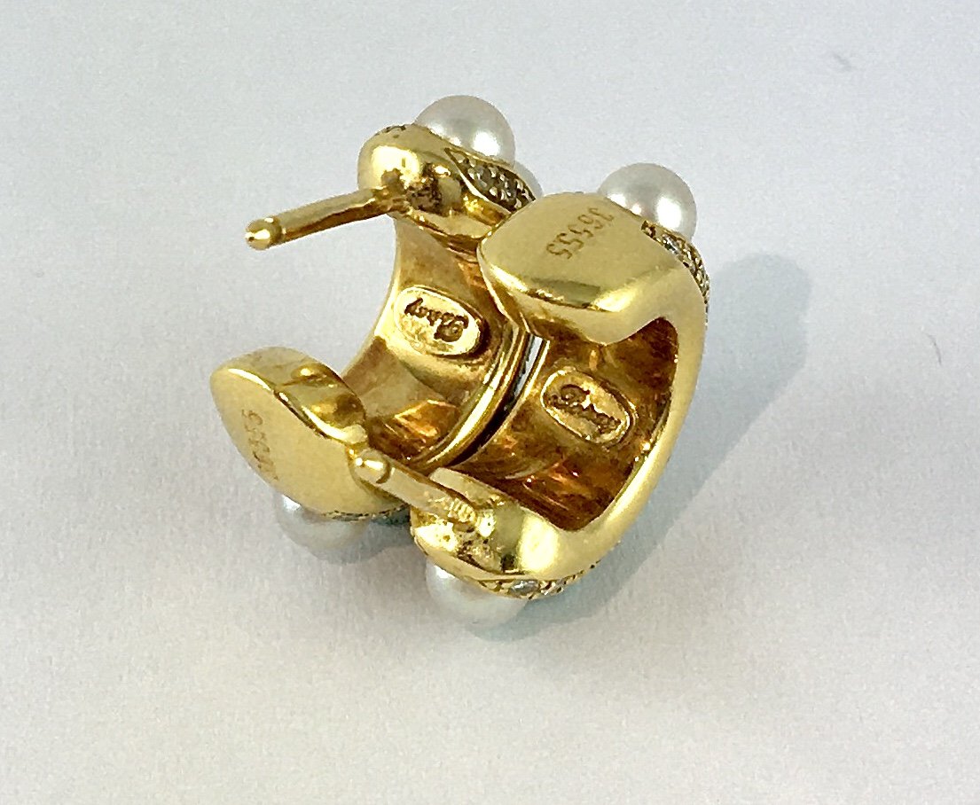 Poiray Half-hoop Earrings With Cultured Pearls And Diamonds In Yellow Gold - Fiji -photo-6