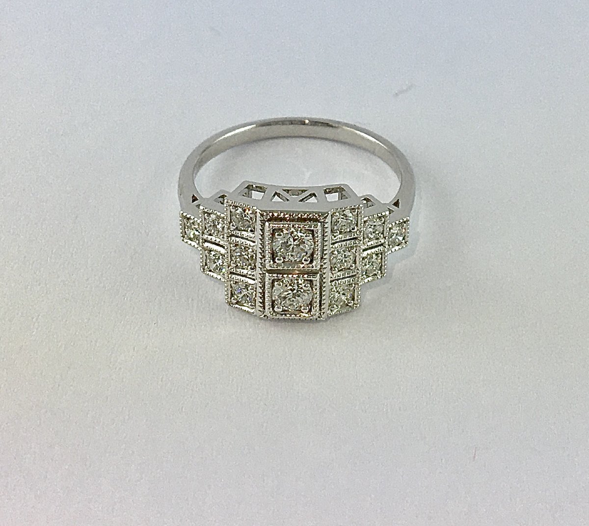 Art Deco Style Ring With Brilliant-cut Diamonds On White Gold-photo-3