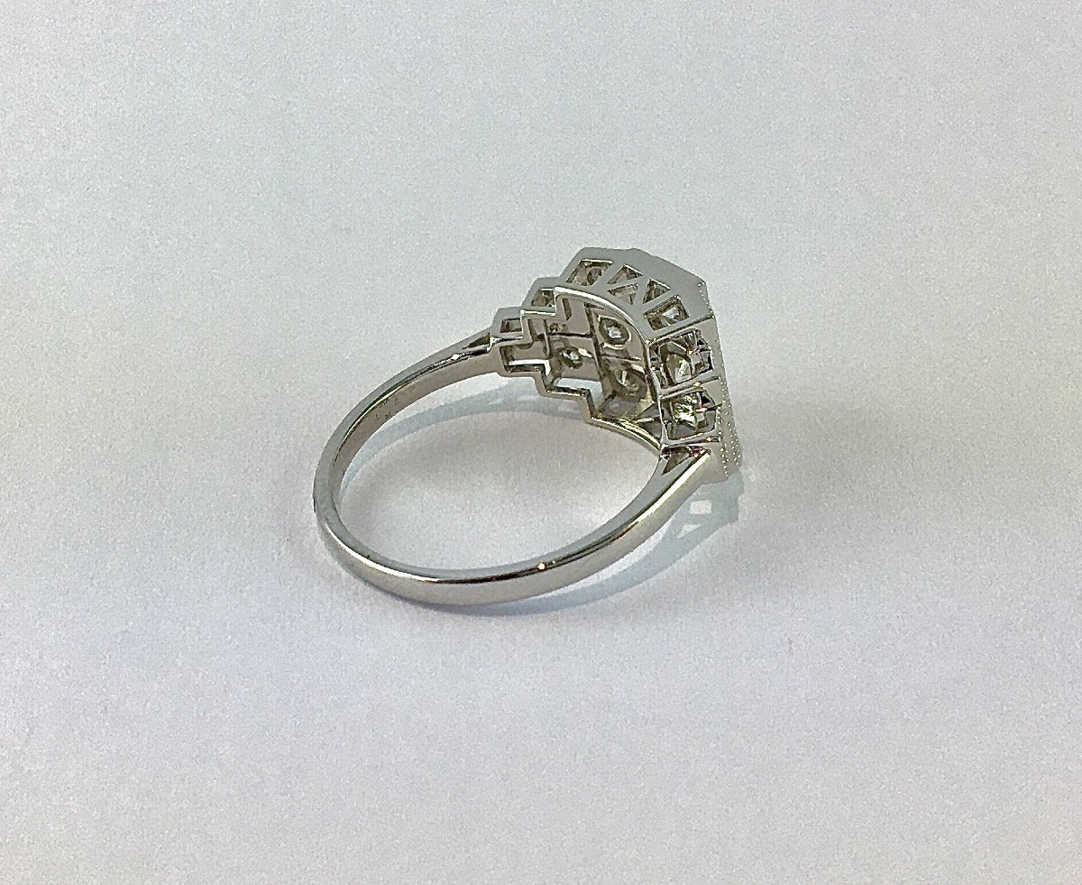 Art Deco Style Ring With Brilliant-cut Diamonds On White Gold-photo-2