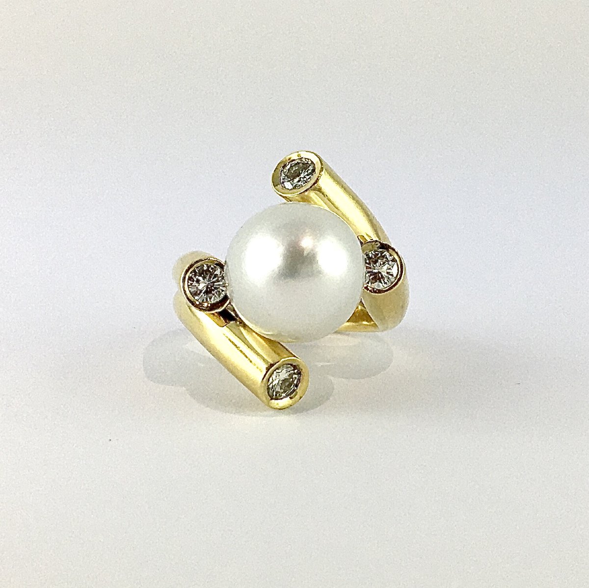 Bague Perle Blanche Des Mers Du Sud Et Diamants Sur Or Jaune-photo-4