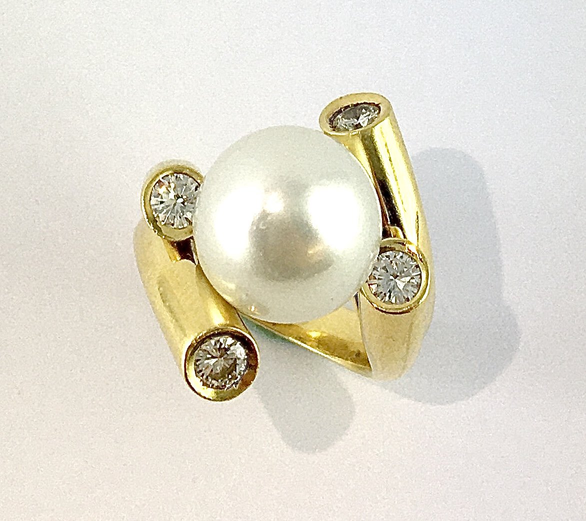 Bague Perle Blanche Des Mers Du Sud Et Diamants Sur Or Jaune-photo-2