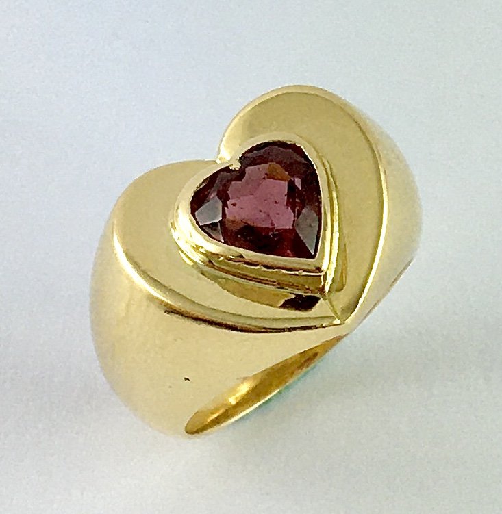 Plum-pink Tourmaline Heart Ring In Yellow Gold