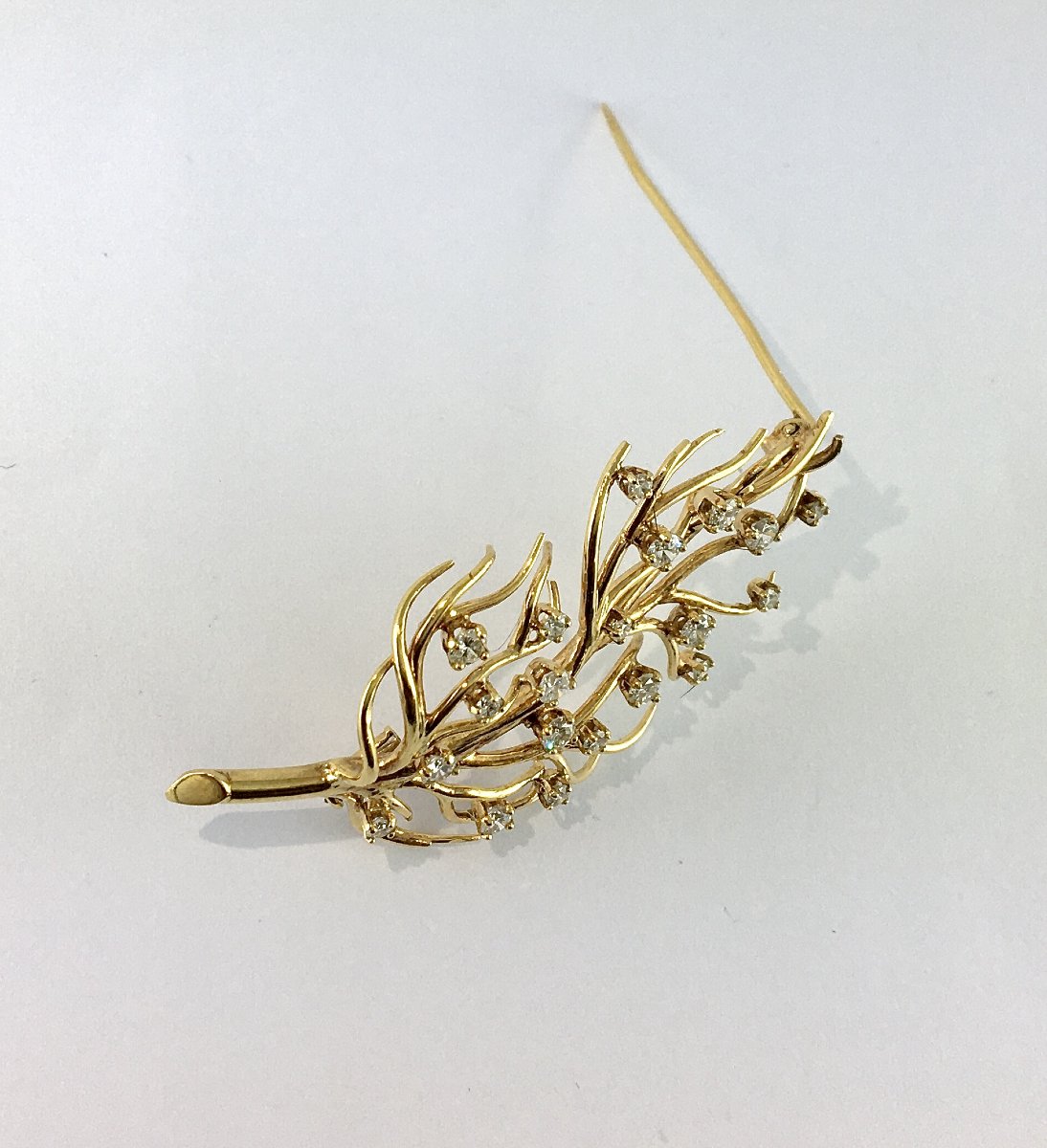 Pair Of Vintage Organic Yellow Gold And Diamond Brooches – Circa 1970-photo-3