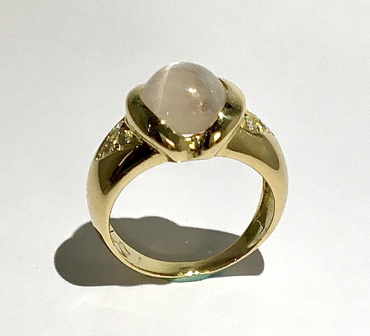 White Star Sapphire And Diamond Bangle Ring In Yellow Gold-photo-3