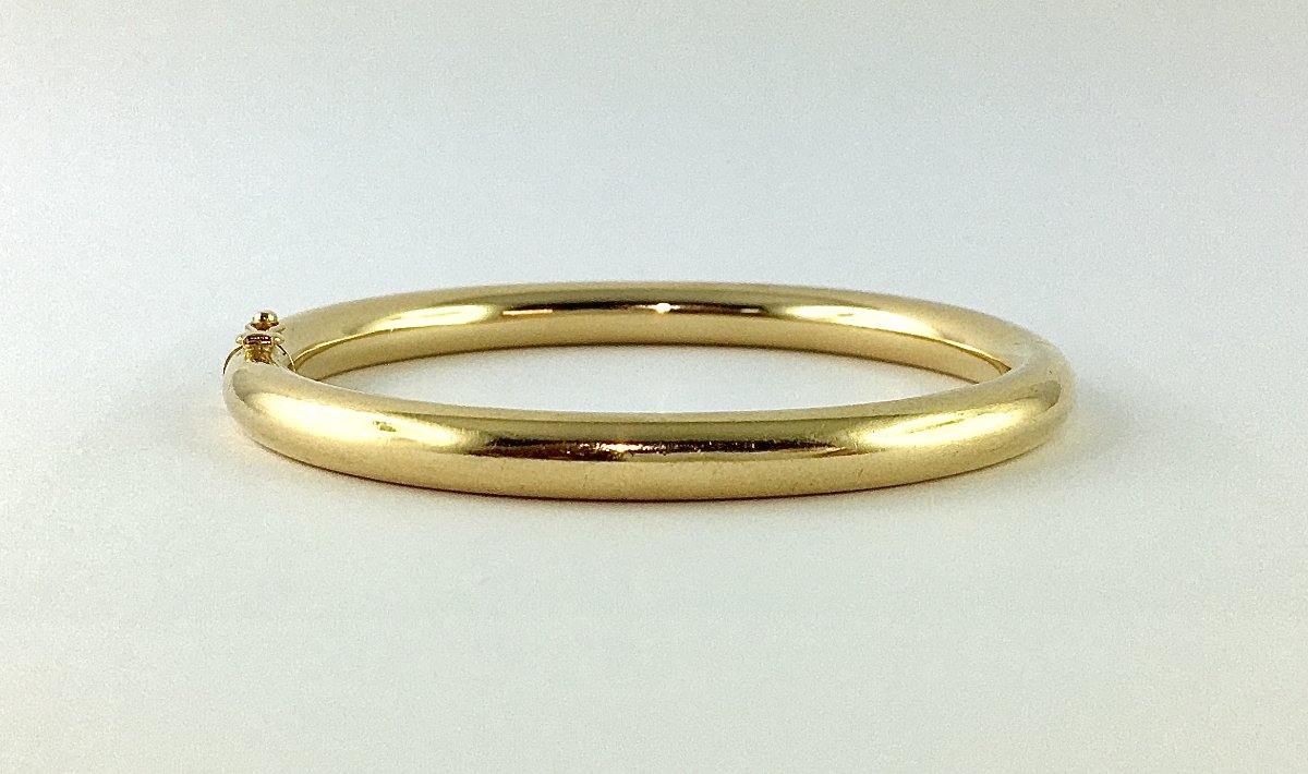 Yellow Gold Snap-closure Bangle -photo-2