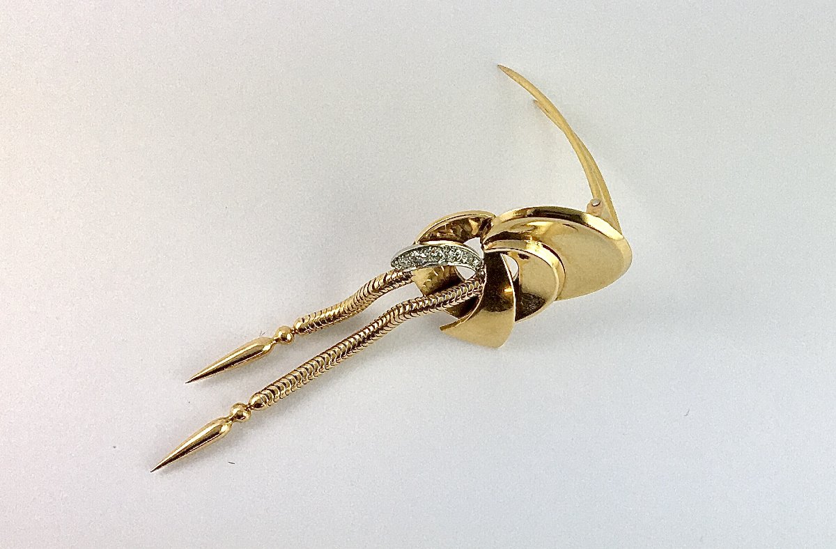 Broche Rétro des Années 1940 à Pampilles Mobiles en or Jaune, Platine et Diamants -photo-4