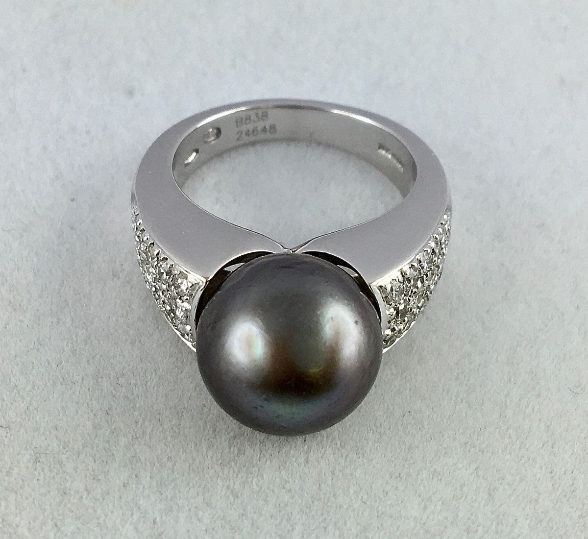 Boucheron Ring White Gold, Cultured Tahitian Pearl And Diamond Paving-photo-2