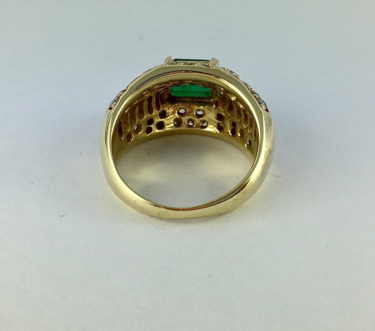 Emerald Yellow Gold Dome Ring, Baguette-cut And Brilliant-cut Diamonds-photo-7
