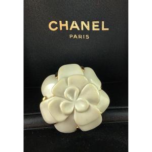 Chanel Camélia Cacholong Brooch White On Yellow Gold In Its Case