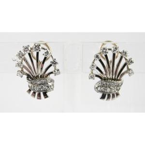 1960s Palmette Clip-on Earrings With Diamonds In White Gold And Yellow Gold Setting