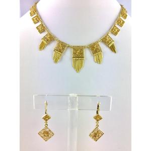Half Set: Plastron Necklace And Filigree Dangle Earrings In Yellow Gold, 1950s