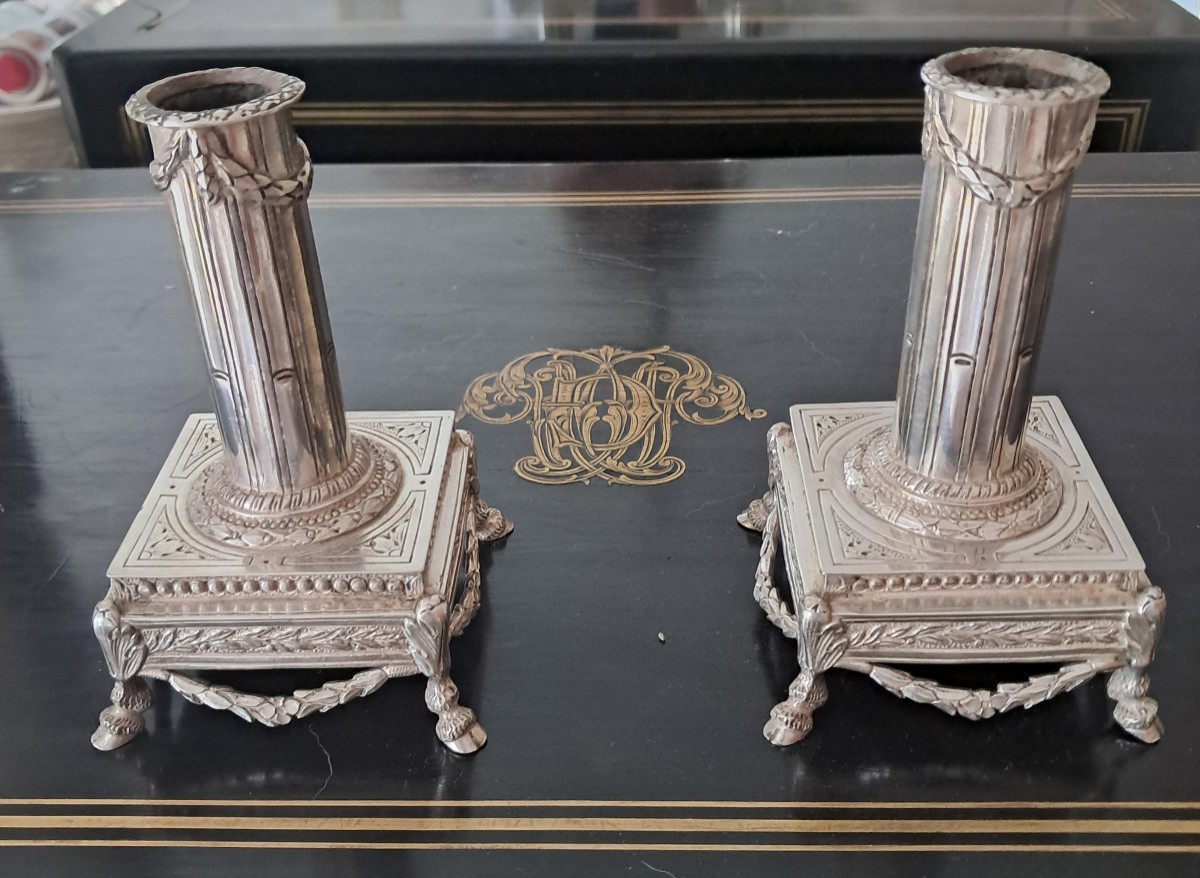 Paire de petits bougeoirs  argent massif 