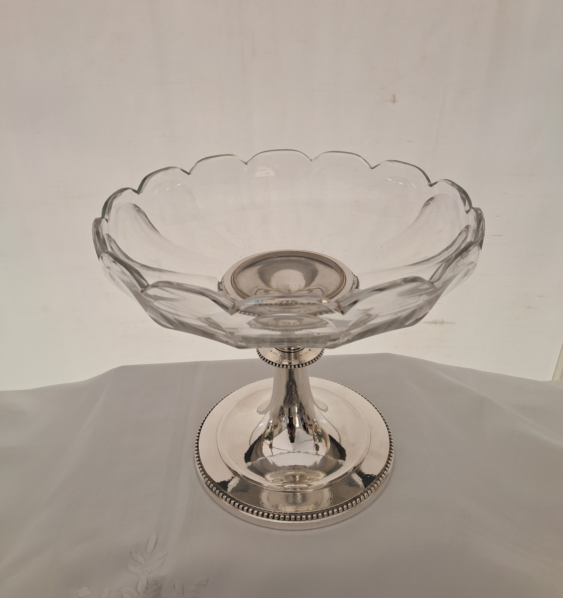 Coupe a fruits XIXEME  Baccarat monture Christofle