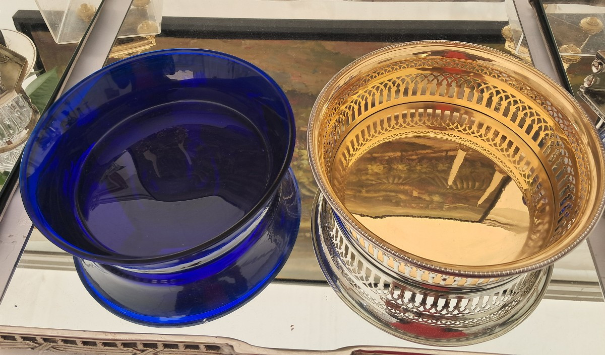 Round Planter With Solid Silver And Blue Crystal-photo-1