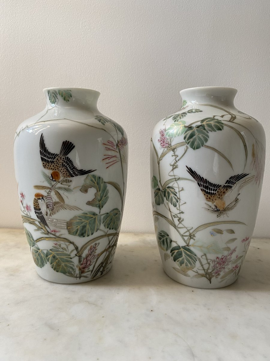 Pair Of Enameled Porcelain Vases From Japan-photo-4