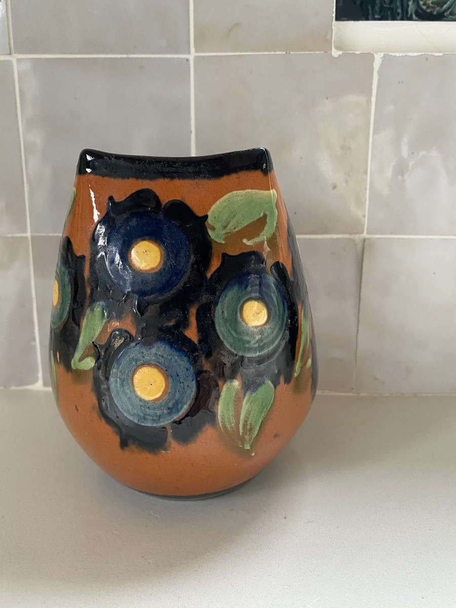 Vase aux fleurs de montagne. René Nicole. Poterie savoyarde. 1900