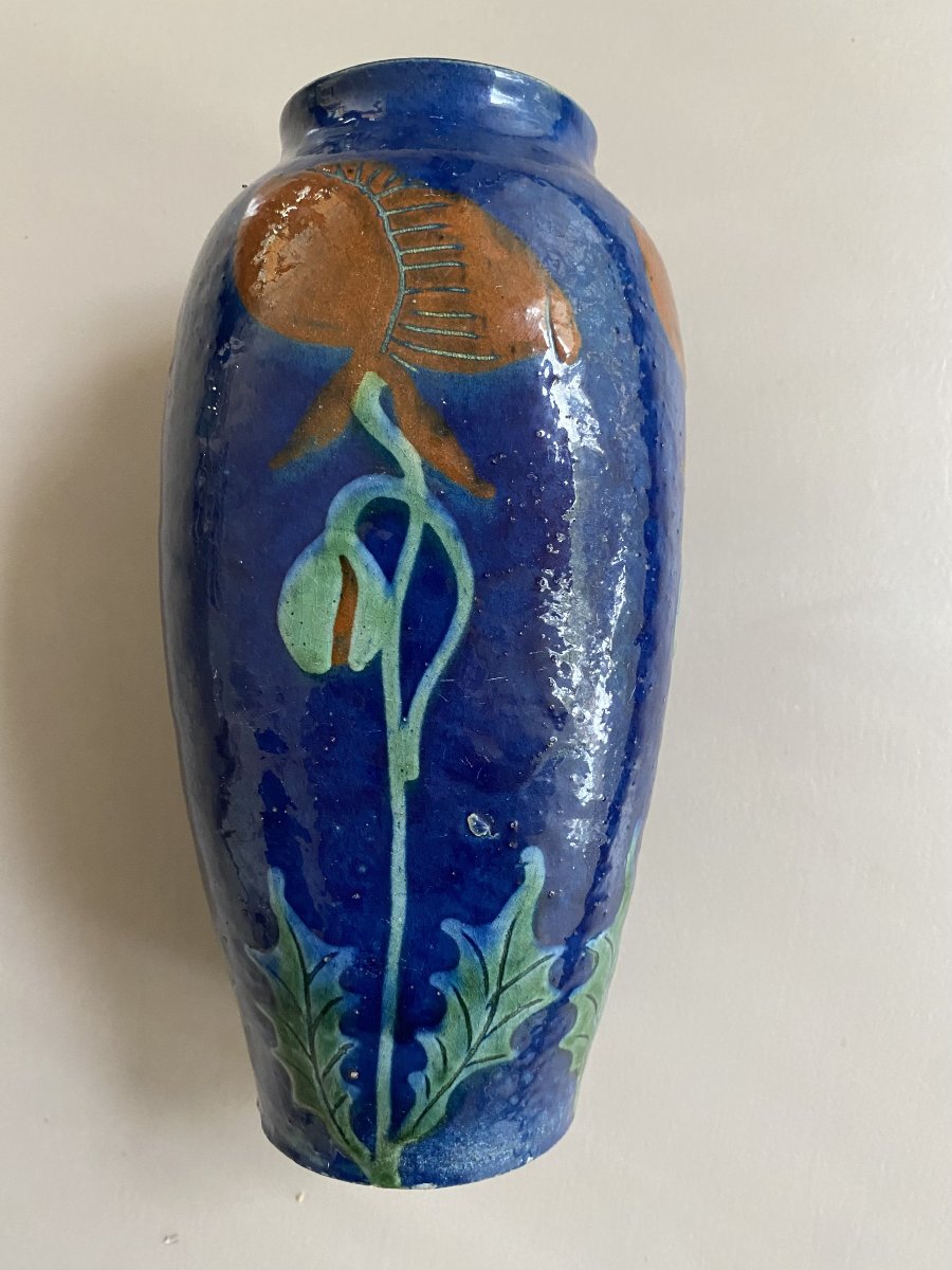 Les coquelicots. Vase ancien en céramique vernissée
