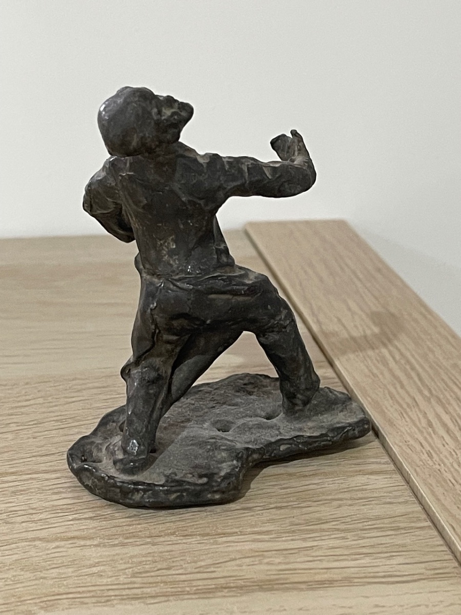 LE GARÇON DE CAFÉ - SCULPTURE ORIGINALE EN BRONZE VERS 1900 - AUTOUR D'HONORÉ DAUMIER-photo-4