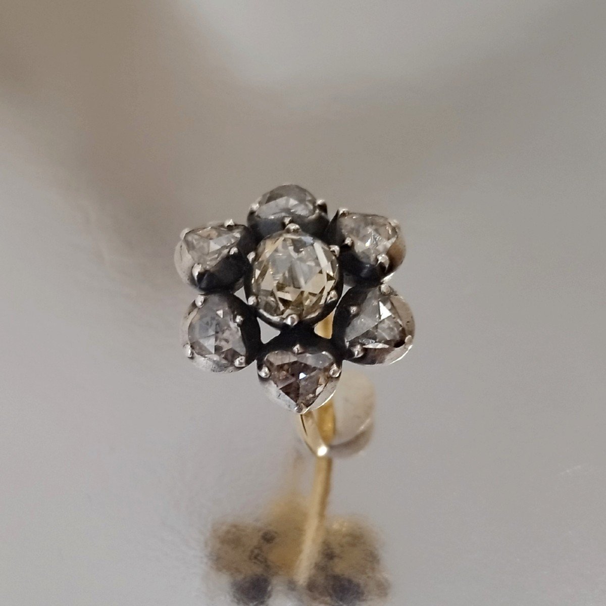 Rose Cut Diamond Ring, 18k Gold And Silver – Years 1830-1850-photo-3