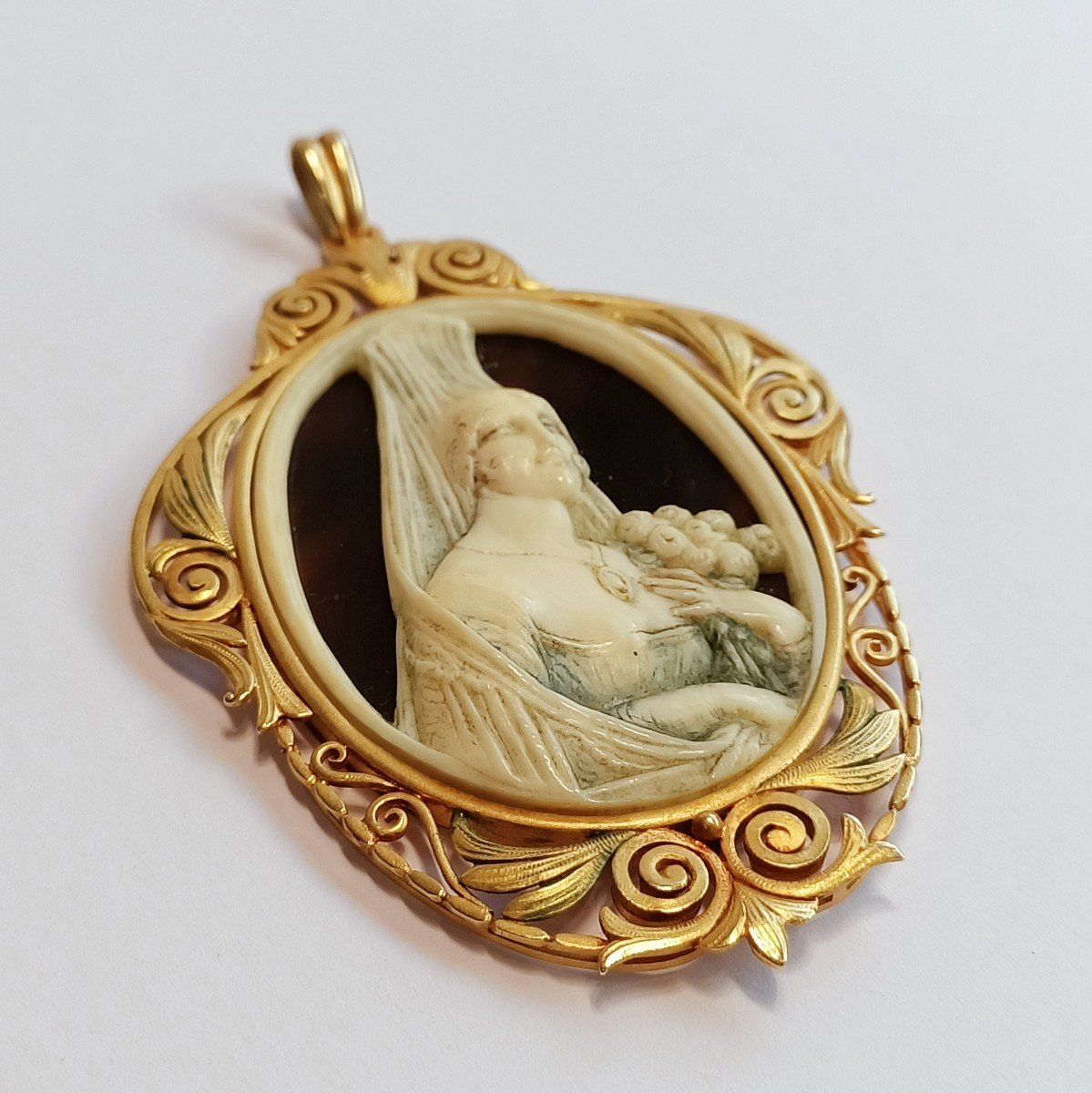 Médaille Ancienne En Or 18 Carats. XIX siècle.-photo-2