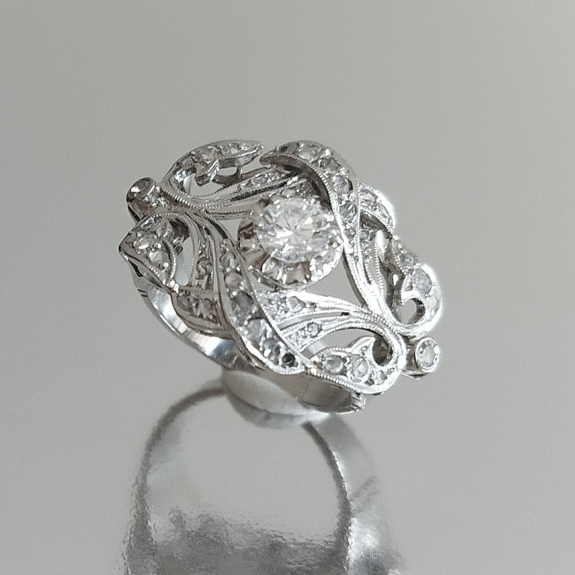 1930s Diamond And Platinum Ring-photo-4