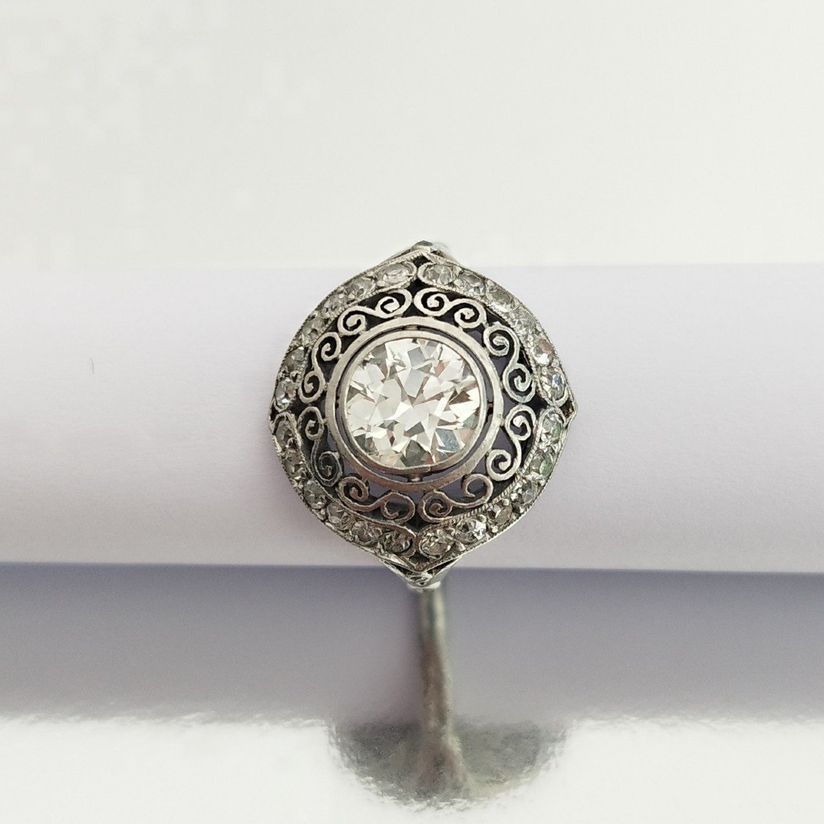 1920s Diamond And Platinum Ring-photo-2